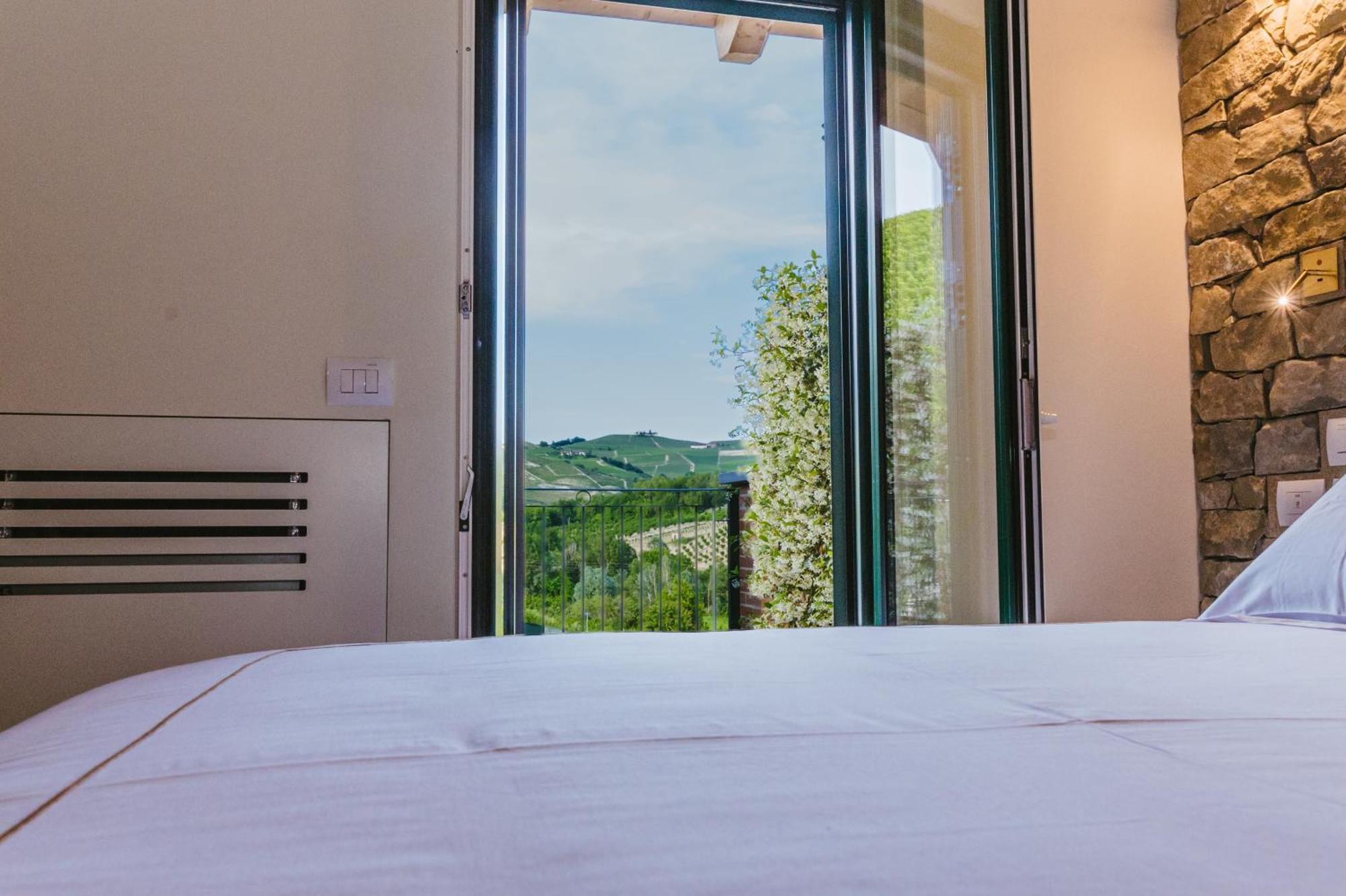 Garesio Wine Resort Serralunga d'Alba Kültér fotó
