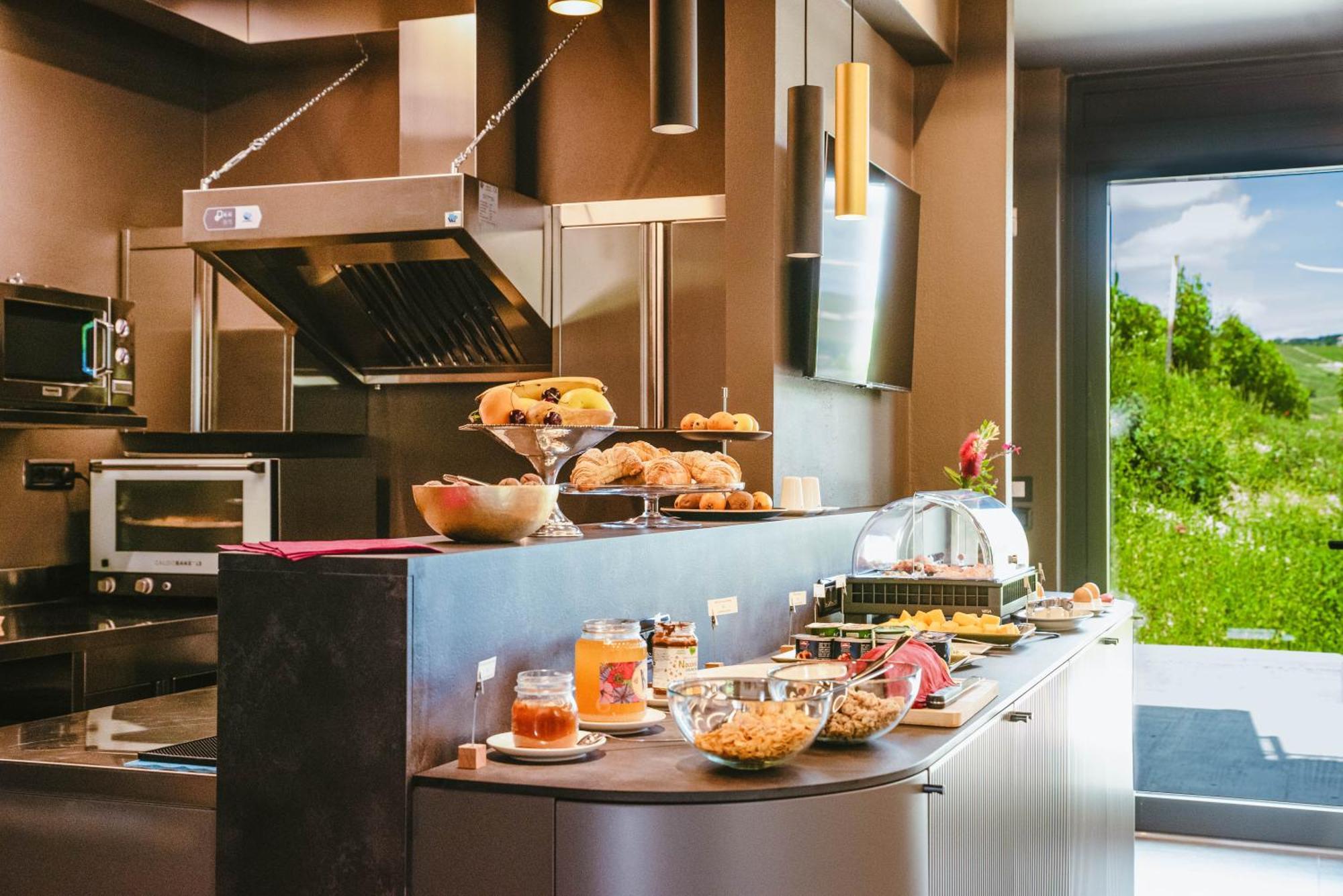 Garesio Wine Resort Serralunga d'Alba Kültér fotó